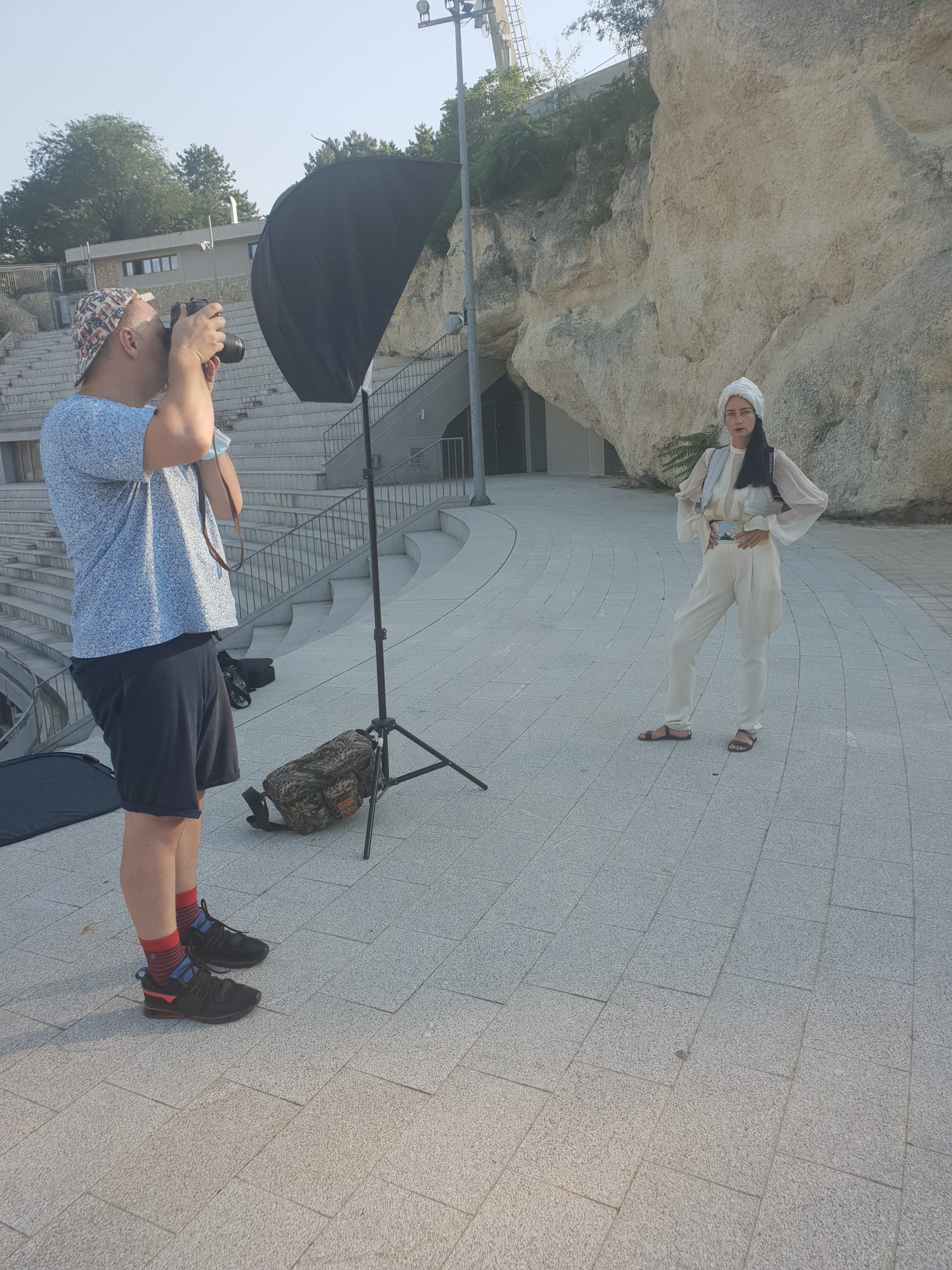 Izložba "Milena Pavlović Barilli: Jedna umetnica, 15 fotografa – 30 umetničkih dela" - Marta Jovanović kao slavna italijanska fimska zvezda 4 20210730 174645 scaled