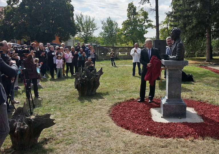 ISTORIJSKI ČAS U SREMSKOJ RAČI: Otkriven spomenik slovačkom dobrovoljcu u srpskoj vojsci iz Srpsko-turskog rata 5 3 sp