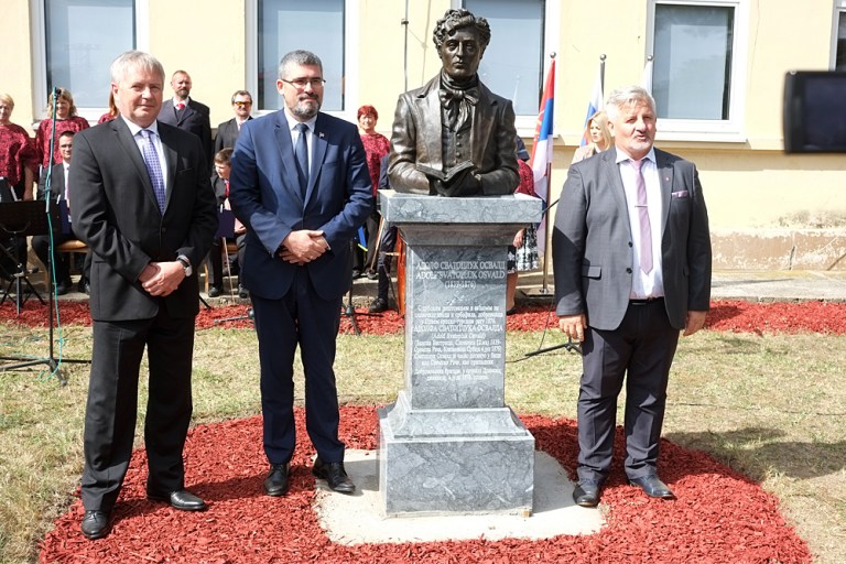 ISTORIJSKI ČAS U SREMSKOJ RAČI: Otkriven spomenik slovačkom dobrovoljcu u srpskoj vojsci iz Srpsko-turskog rata 6 5 sp 1
