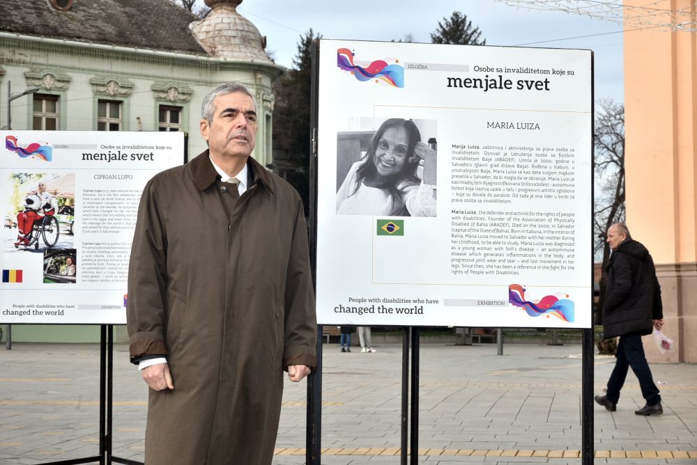 Izložba "Osobe sa invaliditetom koje su menjale svet" otvorena u Zrenjaninu 1 2 7296