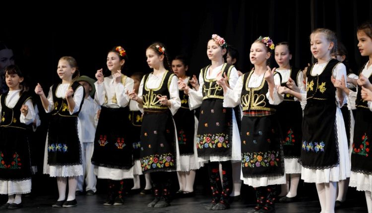 8 Nastup 38