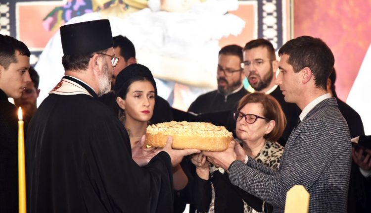 8365