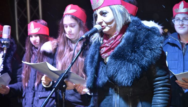 9 8022 1
