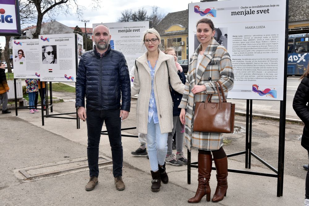 Izložba "Osobe sa invaliditetom koje menjaju svet" otvorena u Temerinu 1 2 5190