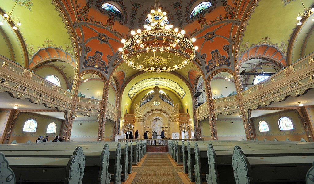 Subotica Synagogue interior