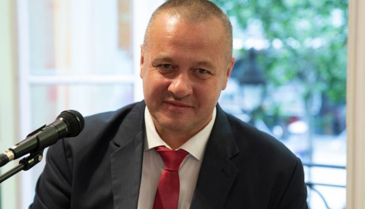 Dvorci Srbije 3