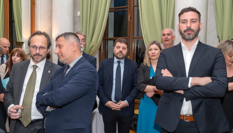 Pravac Korzika 18