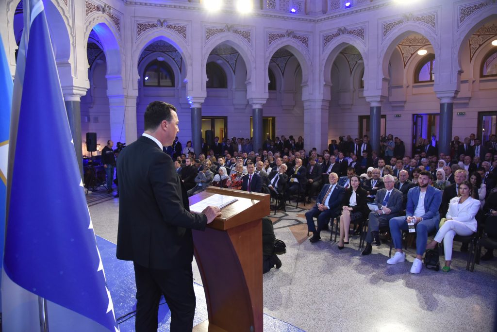 U sarajevskoj Vijećnici održan svečani prijem povodom 11. Sarajevo Business Foruma 1 Vijecnica