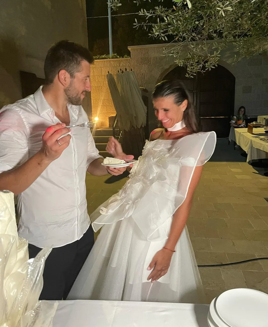 VREME JE DA SE PRAVE MALI MUSTURI: Milica Dabović uputila originalnu svadbenu čestitku sestri Ani i zetu Iliji (FOTO) 2 Milica Dabovic objava 2