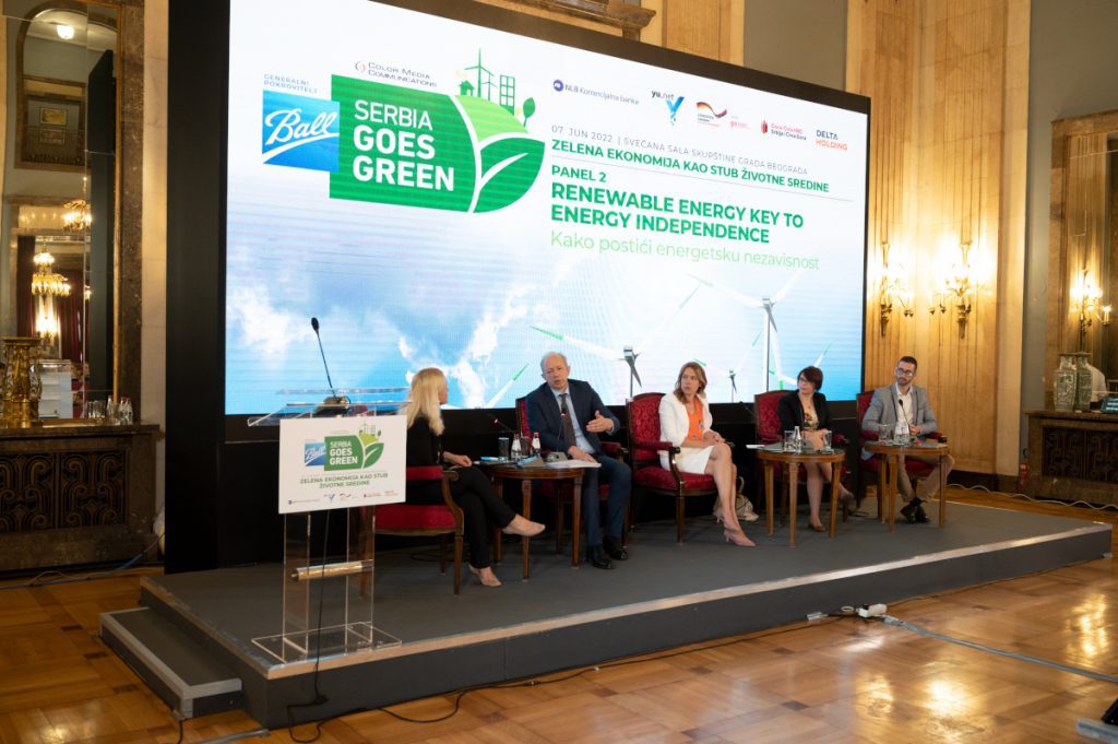Održana konferencija SERBIA GOES GREEN: Zorana Mihajlović - Budućnost za Srbiju su zelena radna mesta i zelene investicije 5 Panel 2