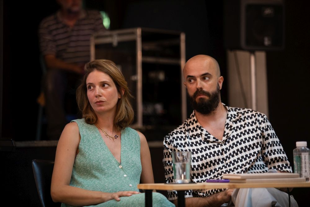 Sinoć je u Muzeju afričke umetnosti održano predstavljanje izložbe kojom se Crnogorski paviljon predstavio na 59. Venecijanskom bijenalu 2 6P8A7669