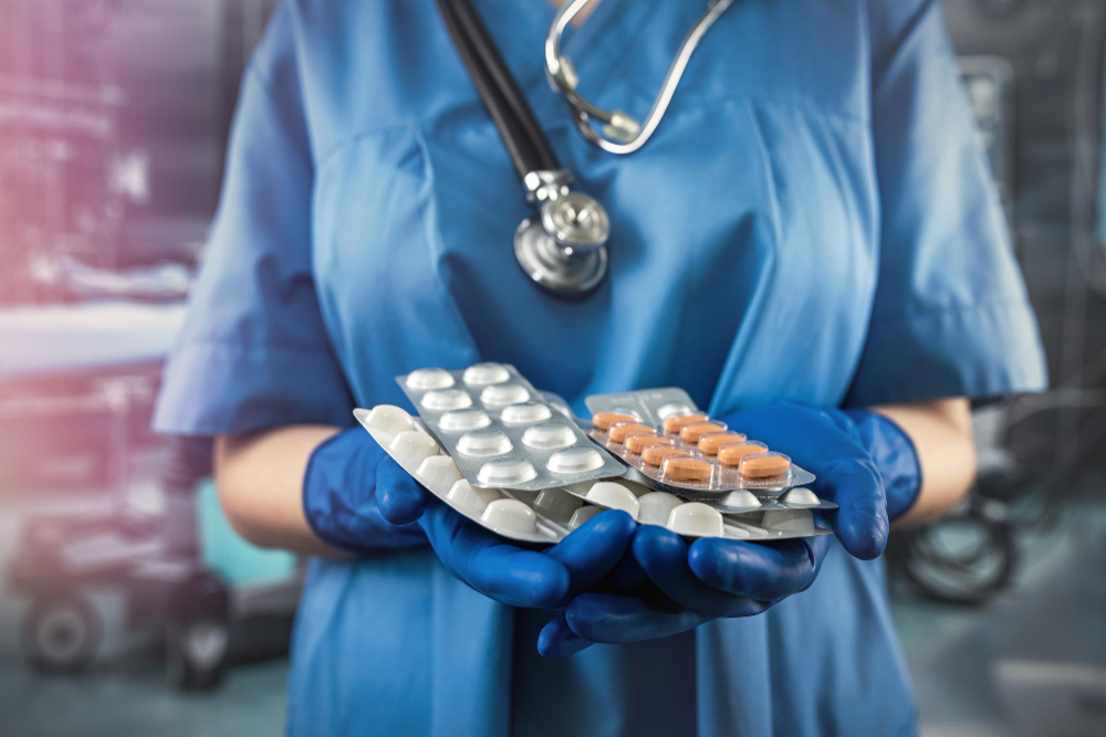doktor lekovi freepik.com