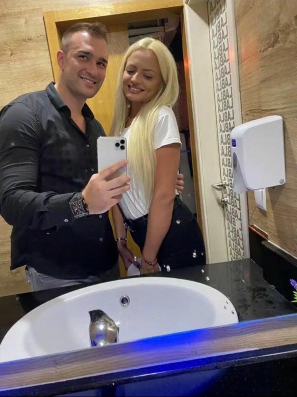 Haris Berkovic sa novom devojkom
