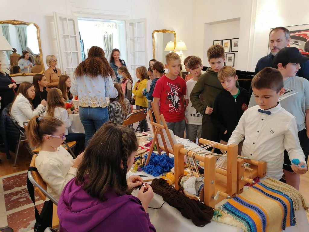 Prva učenička kolonija – harmonija nasleđa i budućnosti 3 Ucenicka kolonija starih zanata 1
