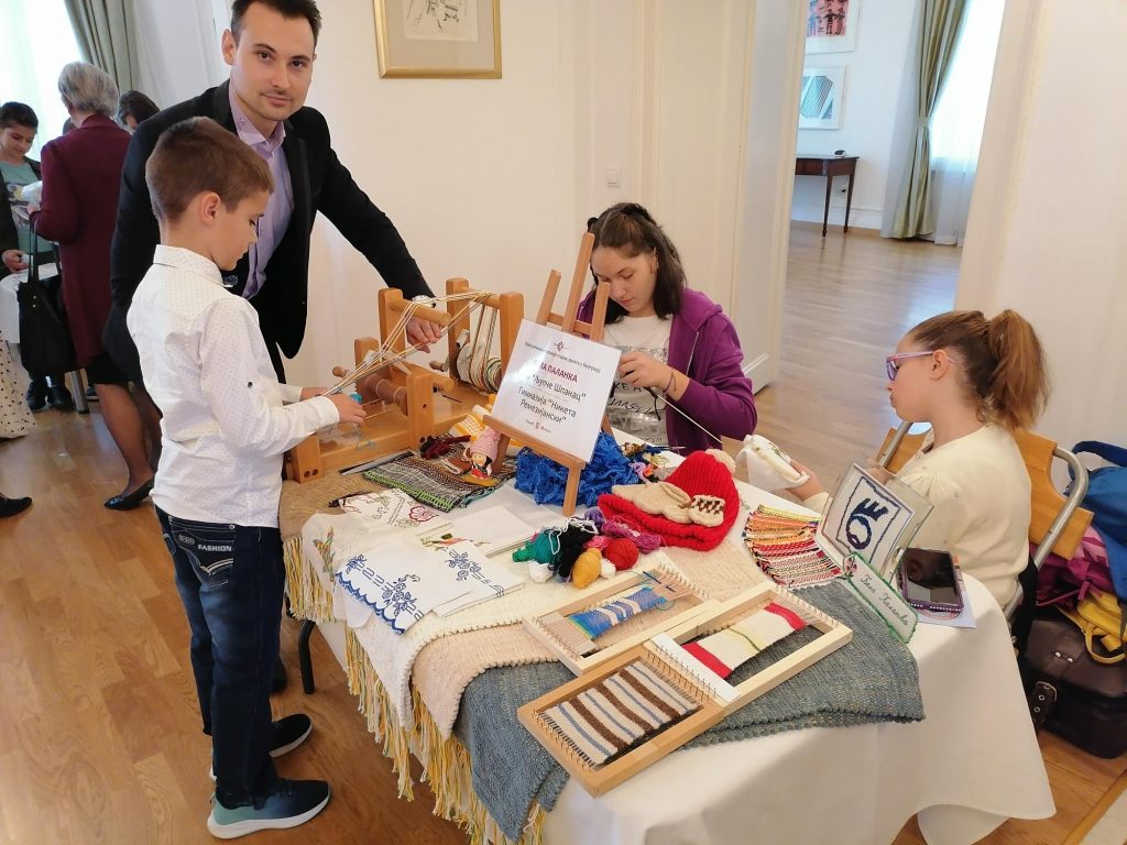 Prva učenička kolonija – harmonija nasleđa i budućnosti 4 Ucenicka kolonija starih zanata 5