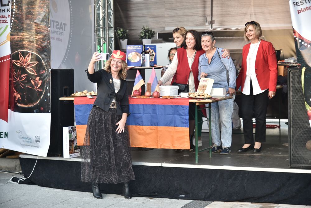 Taste of Planet 2022 - Jermenija predstavila Novosađanima svoju kulturu i nacionalnu kuhinju 1 2 5498