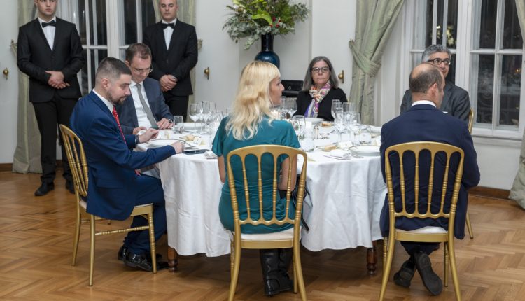 Gala dinner 28