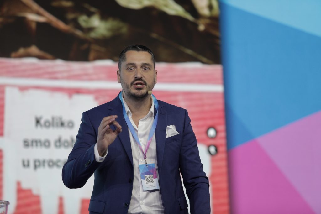 Za odgovornije životne odluke: Održana konferencija ReThink the Status Quo 2 Milan Popovic 1