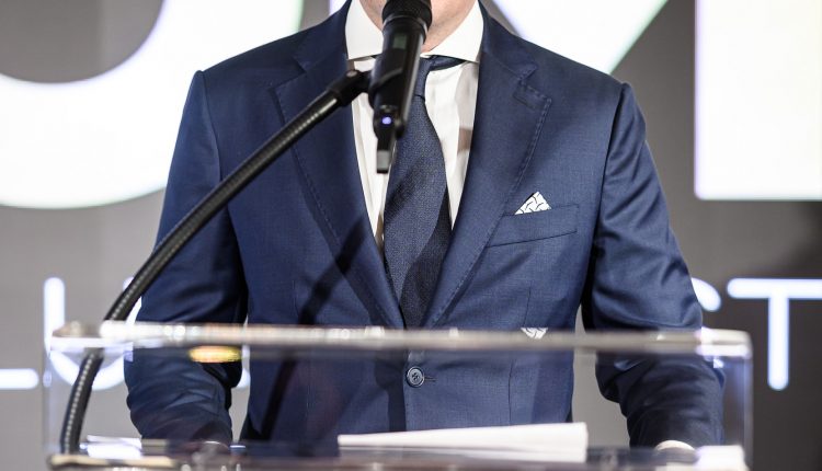 Nikola Samardzic menadzer OMR Luxury Store2