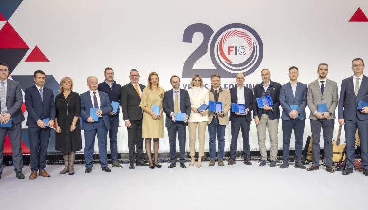 FIC 2022 35 1