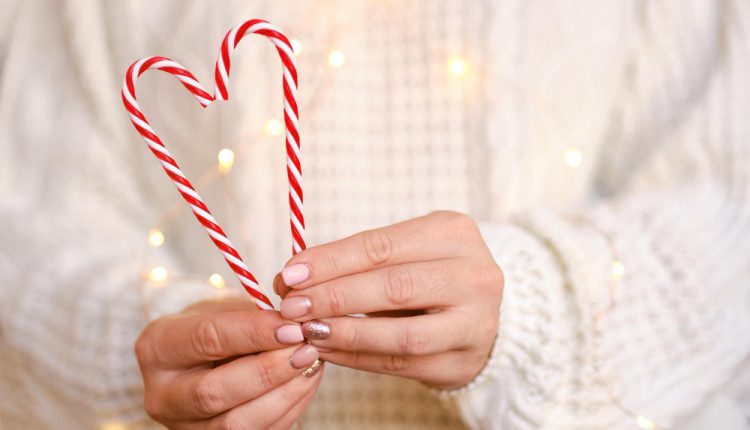 novogodisnji manikir nokti freepik.com 3