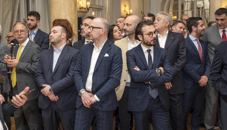 1 8