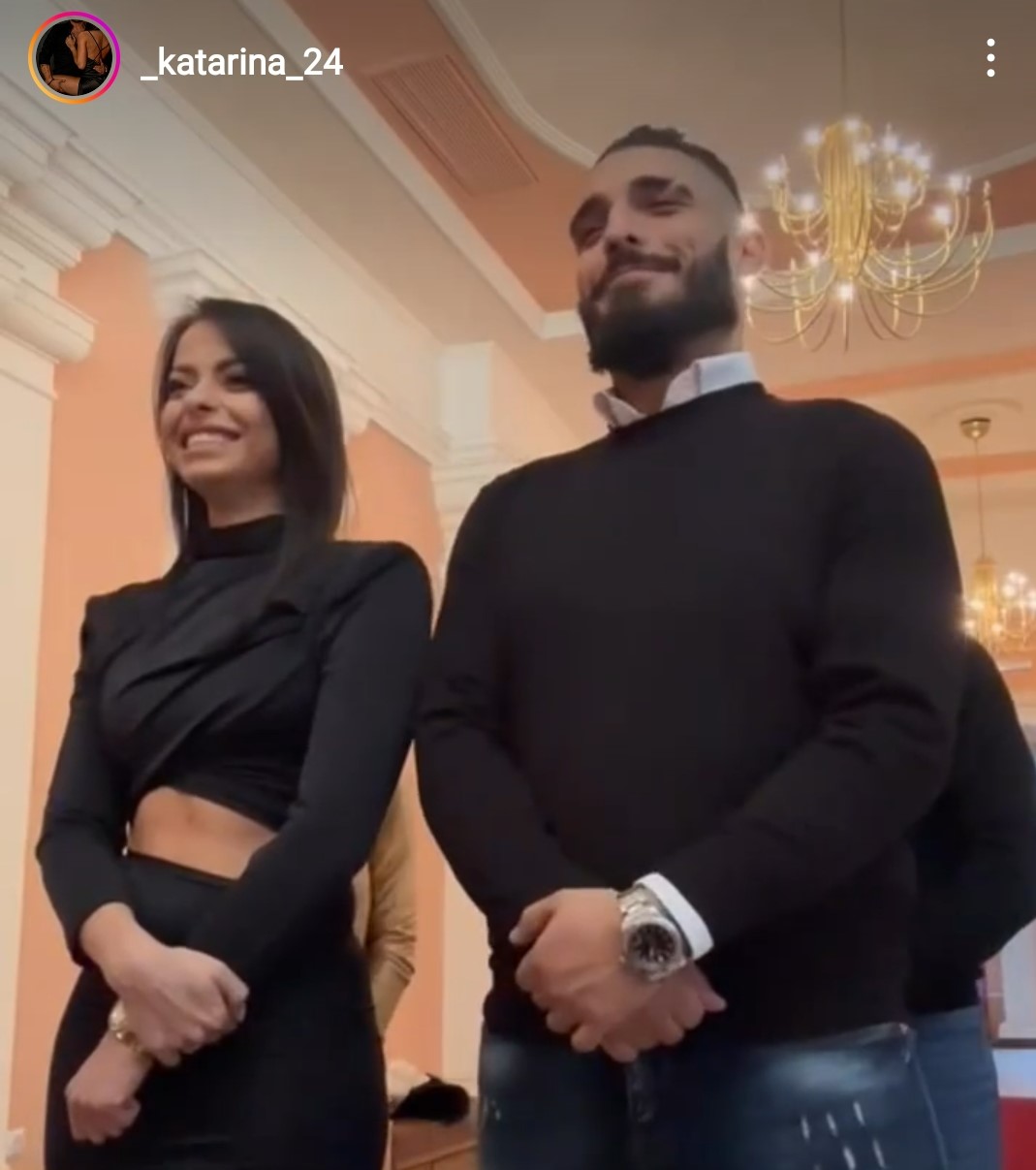 MLADENCI U CRNOM: Katarina i Darko Lazić objavili snimak sa tajnog venčanja (VIDEO) 1 Katarina i Darko Lazic
