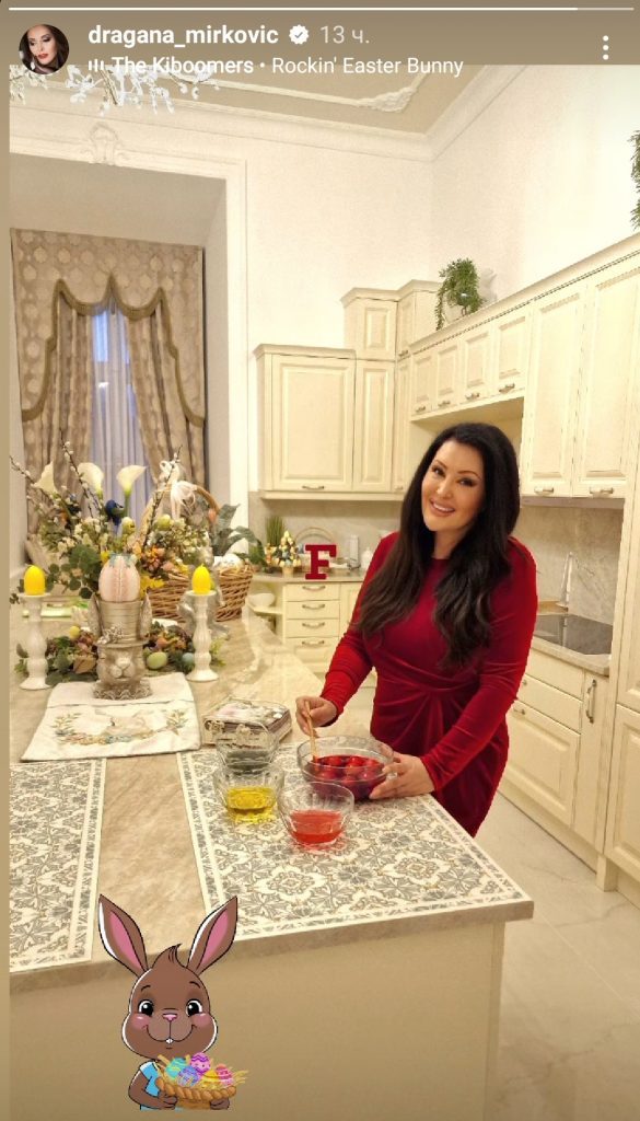 PRAZNIK U BEČU: Dragana Mirković na Veliki petak ofarbala jaja za Vaskrs (FOTO) 2 dragana mirkovic 3