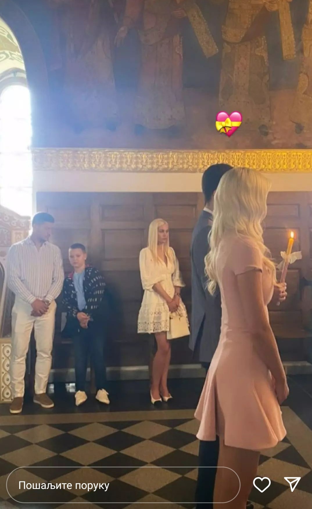 SPREMNA ZA CRKVENO VENČANJE: Krstila se Sofija Milošević (FOTO) 2 Sofija Milosevic krstenje 1 1