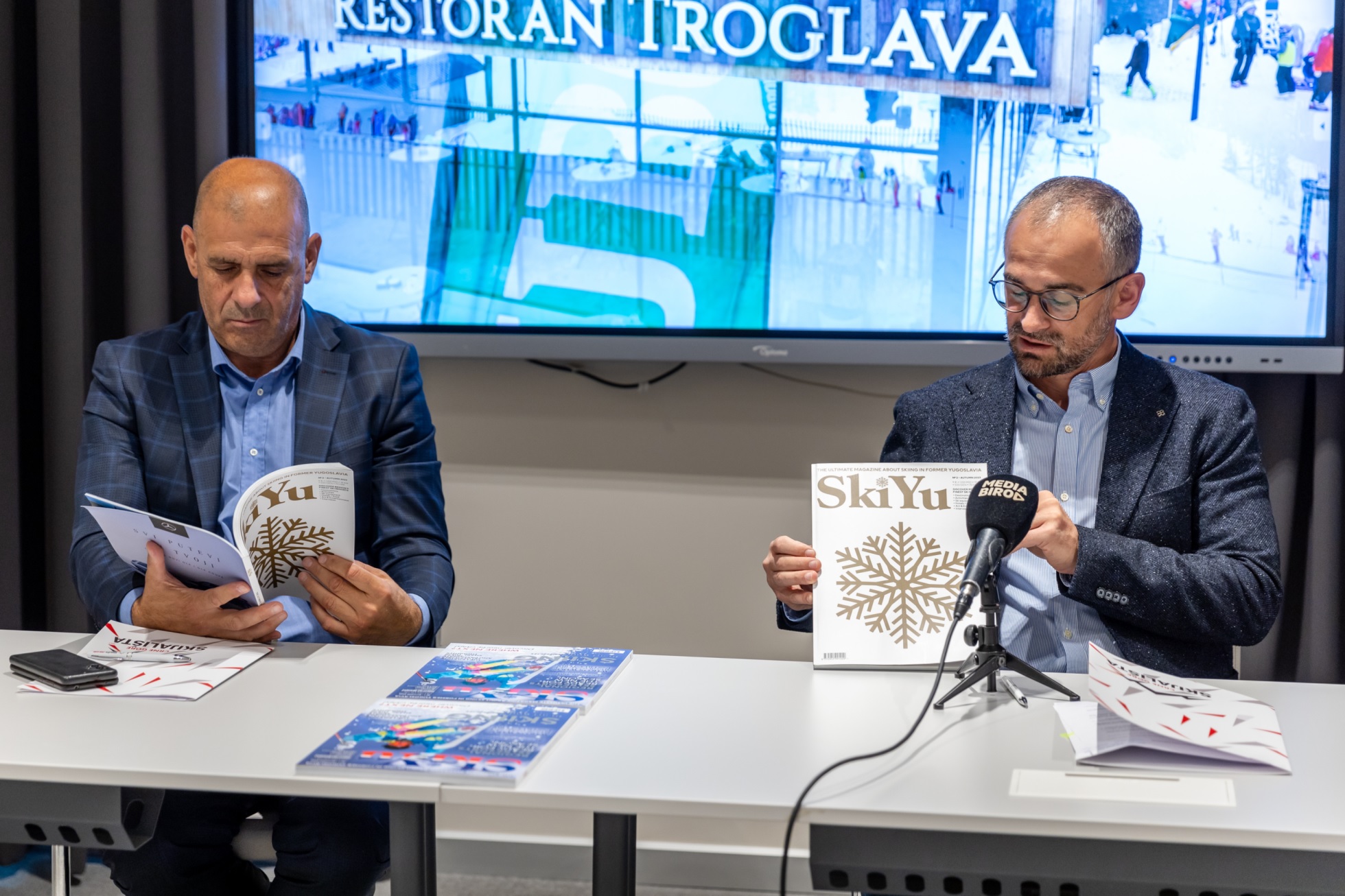 Predstavljanje Ski Yu casopisa