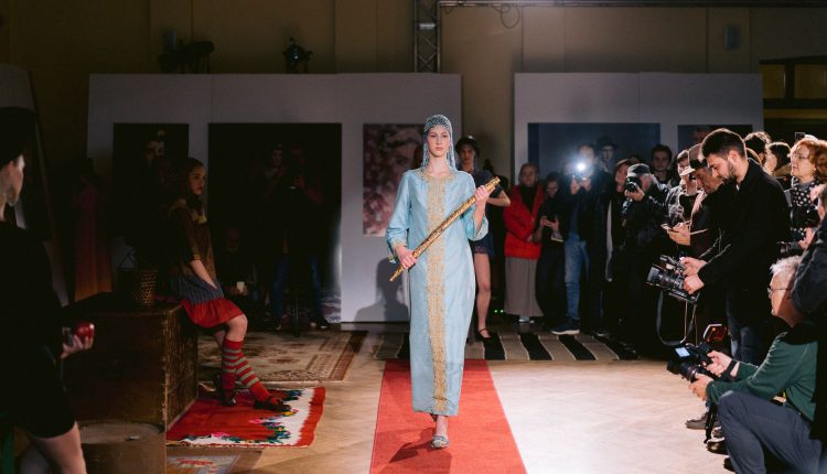 modna revija modnog fotografa pavela surovog i mire brtke