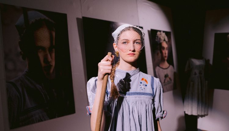modni fotograf pavel surovi grdana izlozba pavel surovi mira brtka edjseg ks