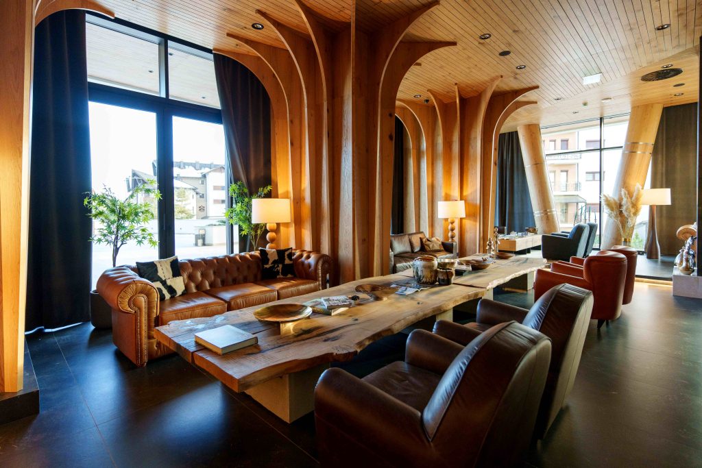 Lobby Bar