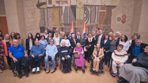 OSOBE SA INVALIDITETOM MENJAJU SVE(S)T - 33 saveza udruženja osoba sa invaliditetom u Srbiji 1 ns 1