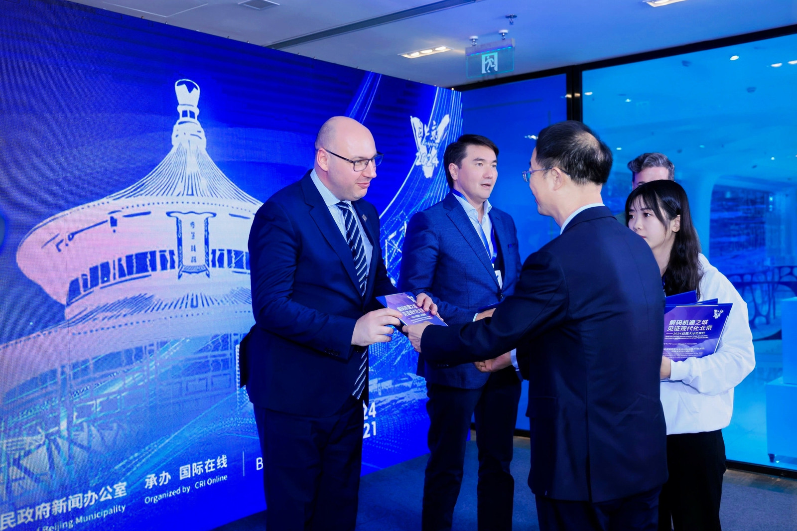 Samit "PUT SVILE PEKING 2024": Srbiju predstavlja modni fotograf Pavel Surovi 3