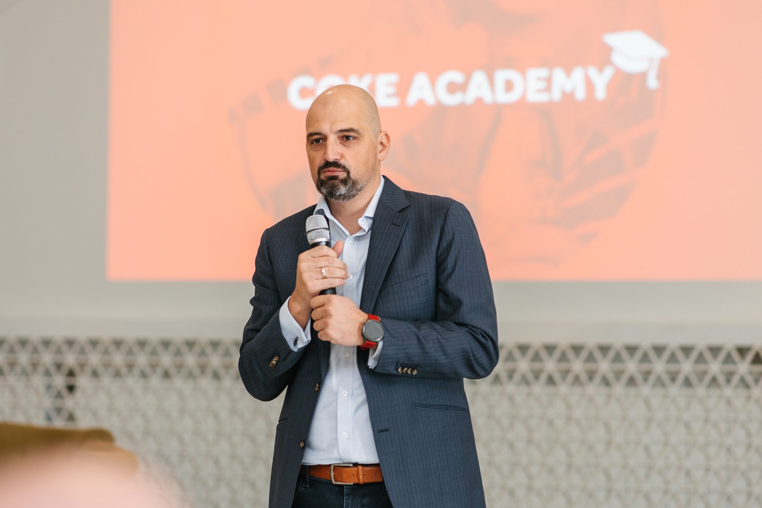 ODRŽAN COKE AKADEMY ZA HORECA PARTNERE: Prilike za rast i unapređenje ugostiteljskog sektora u Srbiji 1 Coke Academy 1 scaled